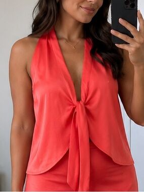 Banana Republic Coral Halter Tie Top – NWT – XL